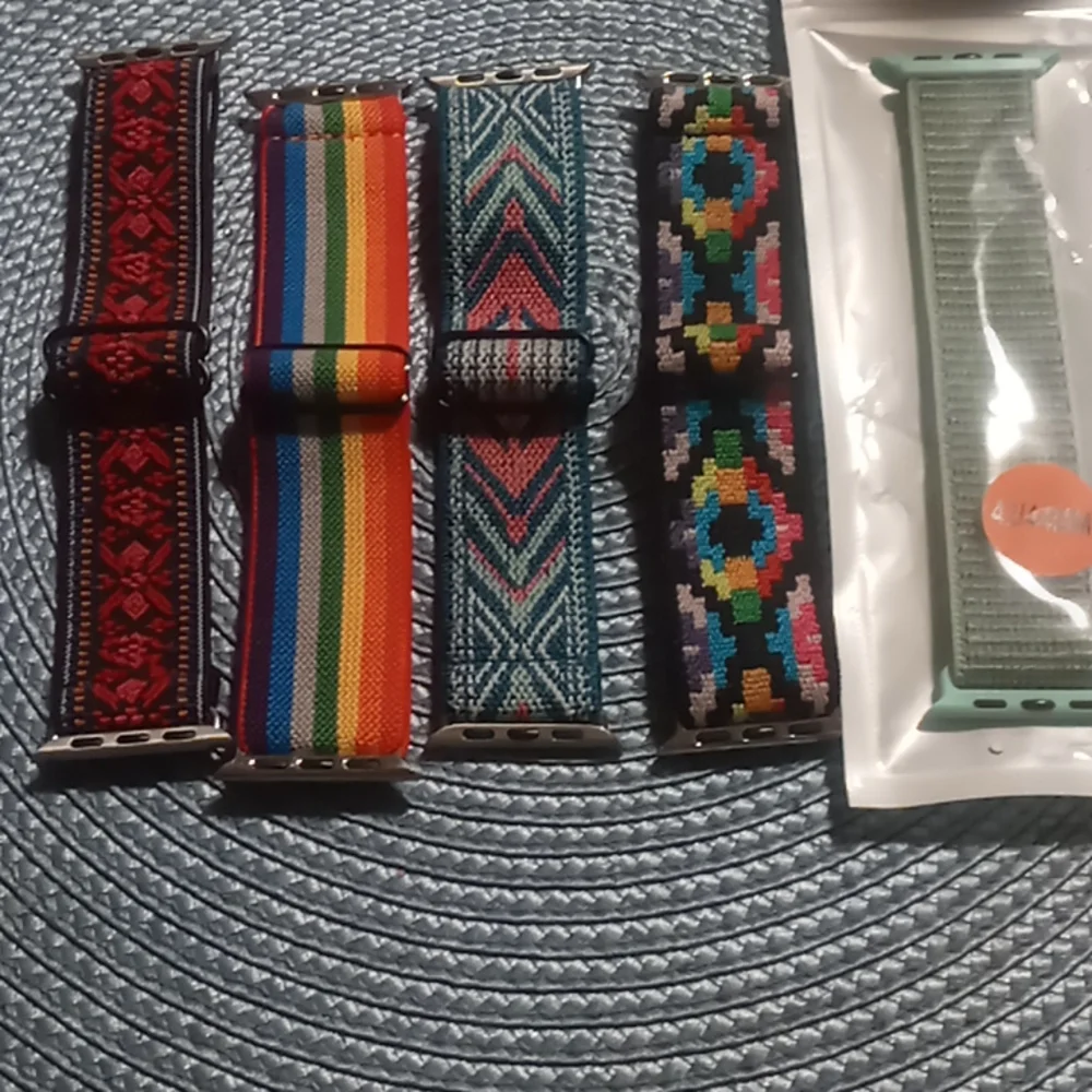 Apple smart watch 5 bands expandable, adjustable. comfort fit